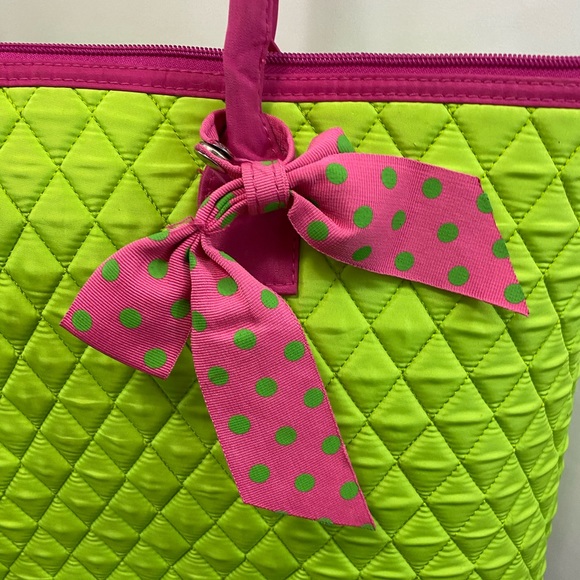 Belvah Quilted Women’s Baby Diaper Bag Neon Green - Picture 4 of 16